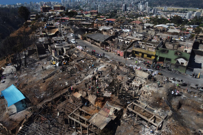 Onemi entregó balance por incendio en Viña del Mar: Cifra de viviendas afectadas alcanzó las 270