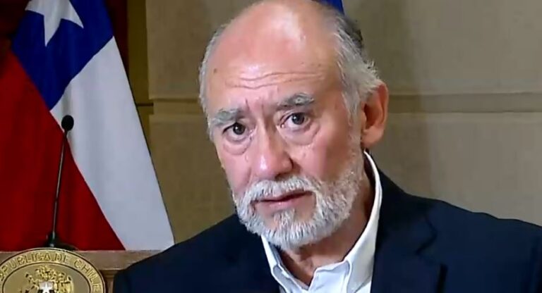 Senador Flores apunta a que expertos definidos por el Congreso 