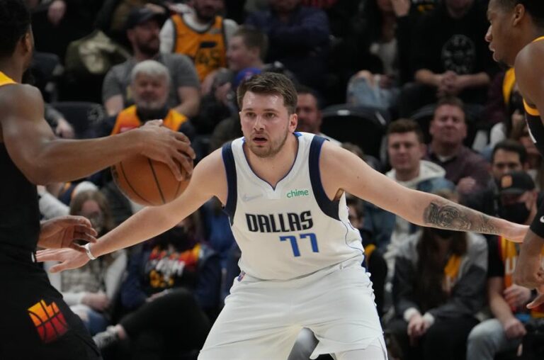 Luka Doncic hizo historia con los Mavericks y rompió histórico récord en la NBA