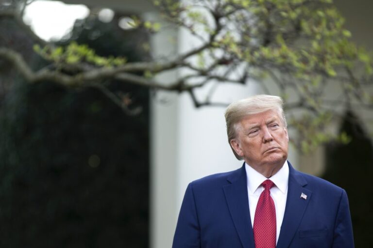 Meta restauró las cuentas de Facebook e Instagram de Trump