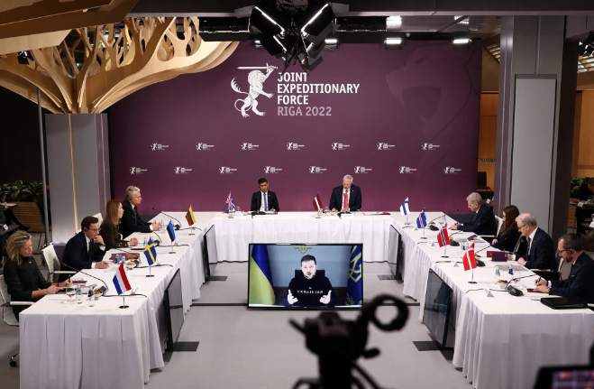 Zelensky asegura que niños ucranianos piden sistemas de defensa antiaérea y armas para esta Navidad