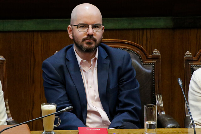Cámara rechazó acusación constitucional contra el ministro Giorgio Jackson