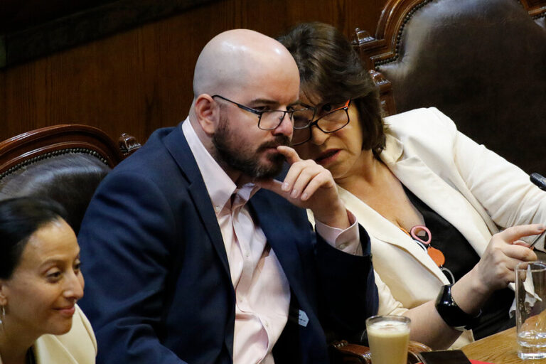 Cámara rechaza la cuestión previa y acusación constitucional contra Giorgio Jackson sigue su curso