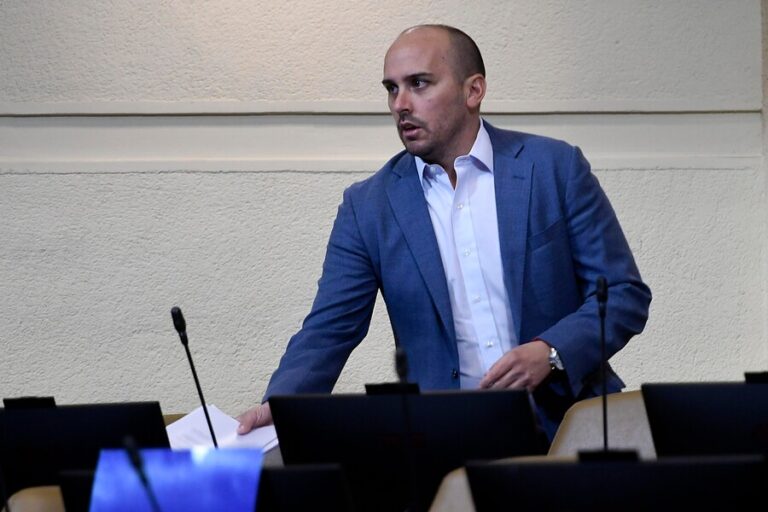 Longton y acusación contra Ríos: 