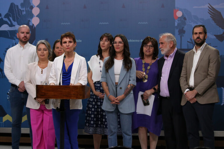 Columna de Álvaro Vergara: Los minuteros