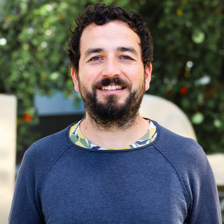 Investigador chileno busca crear réplicas fidedignas de órganos humanos para evitar pruebas en animales