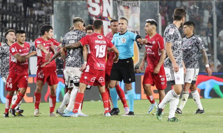 “Eres entero malo”: Informe arbitral reveló encontrón entre Rubio y Palacios que terminó con ambos expulsados