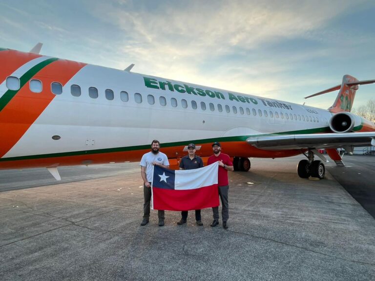 Aero Tanker emprendió vuelo a Chile para sumarse al combate de incendios forestales