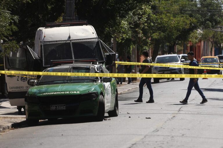 Balacera en Lo Prado: Un adolescente muerto y tres heridos deja ataque en local de comida rápida