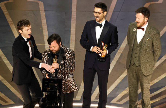 El público de los Oscar 2023 le cantó 