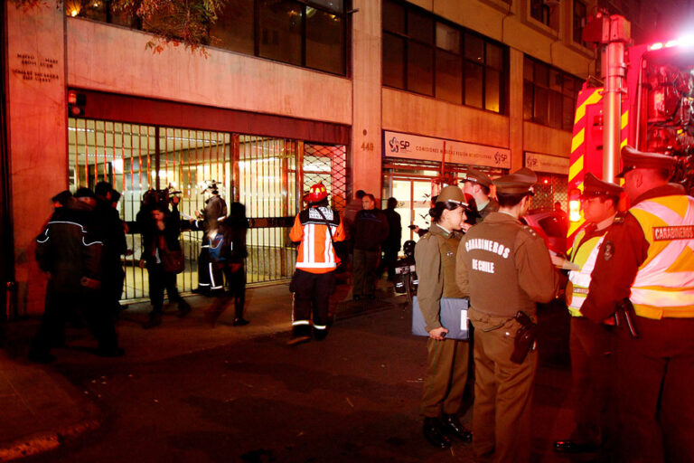 Mujer murió tras caer del piso 14 en un edificio de Ñuñoa: Se desconocen las causas