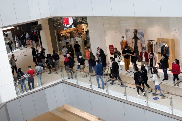 Semana Santa: Revisa los horarios de malls y supermercados durante este fin de semana largo