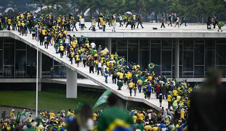 Brasil: Revelan nuevas imágenes de vigilancia que avivan el debate sobre el asalto a los Poderes del Estado