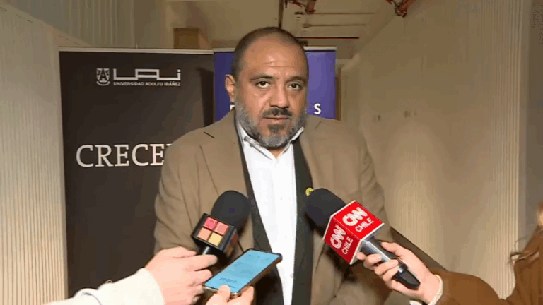 Ministro de Educación y toma del Instituto Nacional: 