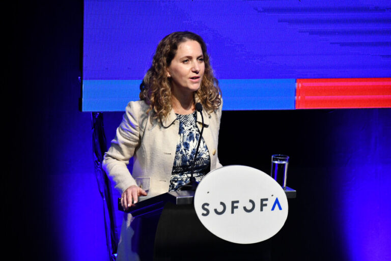 Sofofa eligió a su primera presidenta en 140 años: ¿Quién es Rosario Navarro?