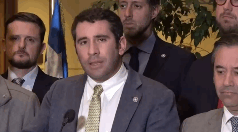 Republicanos anuncian acusación constitucional contra ministra Aguilera por gestión en crisis hospitalaria