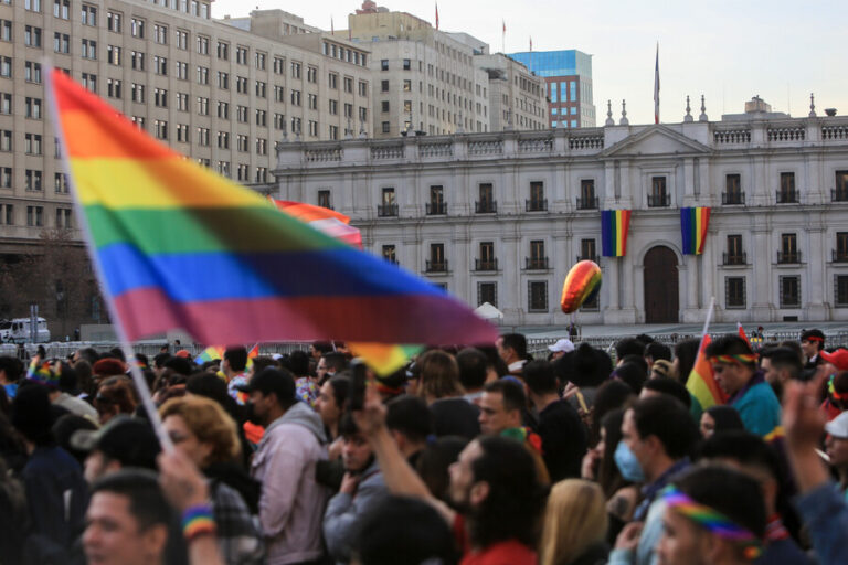 Movilh aplaza un día la Marcha del Orgullo por sistema frontal
