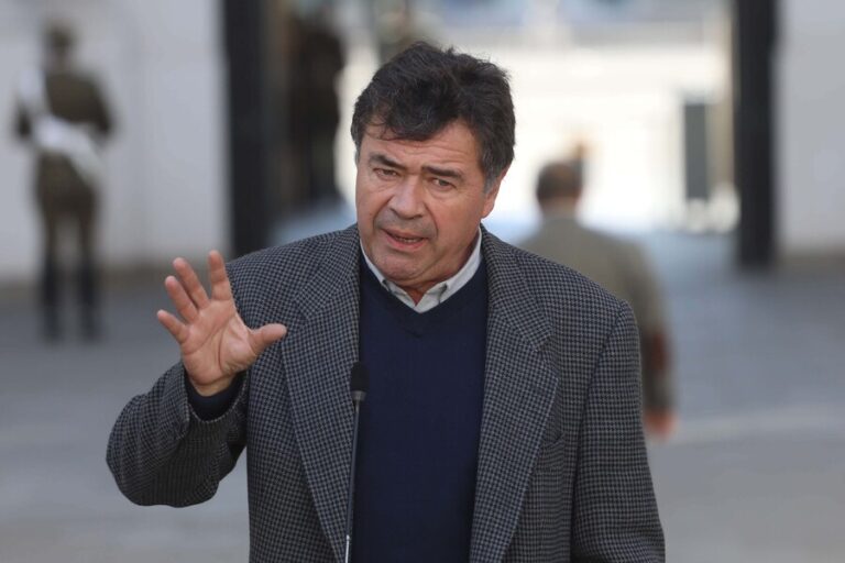 Ministro Valenzuela sugiere a NotCo que 