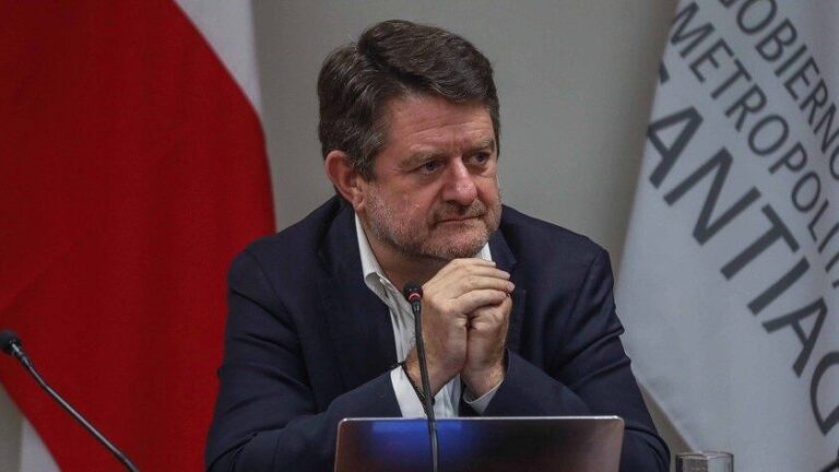 Orrego critica proyecto que reemplaza a delegados presidenciales: 