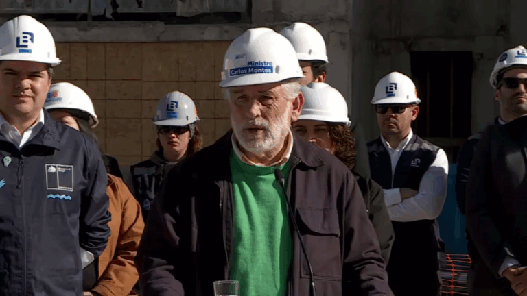 Ministro Montes tras 29 convenios declarados ilegales por Contraloría: 