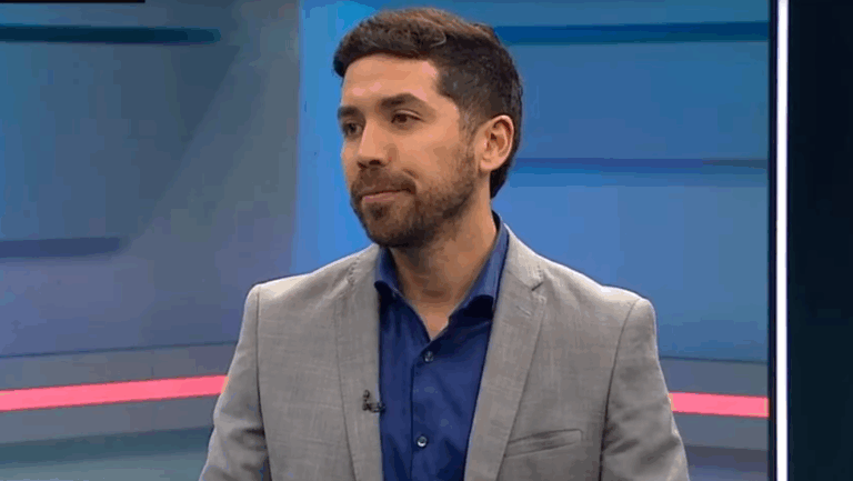 Santana reconoce reunión con Asociación AFP donde Zalaquett: Oposición pedirá censura de su presidencia en la Comisión de Trabajo