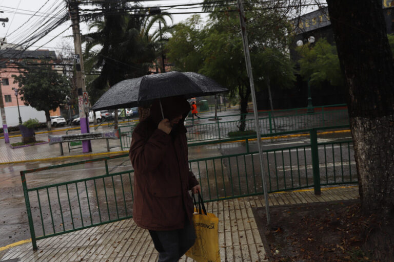 ¿A qué hora empieza la lluvia en Santiago?