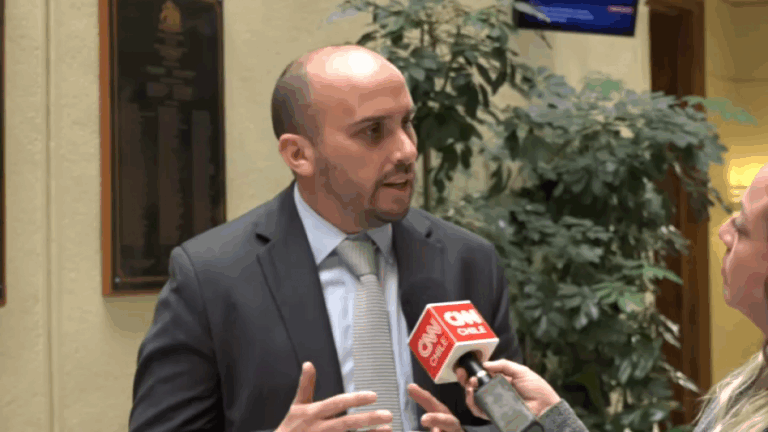 Nuevo robo en Ministerio de las Culturas: Longton acusa que 