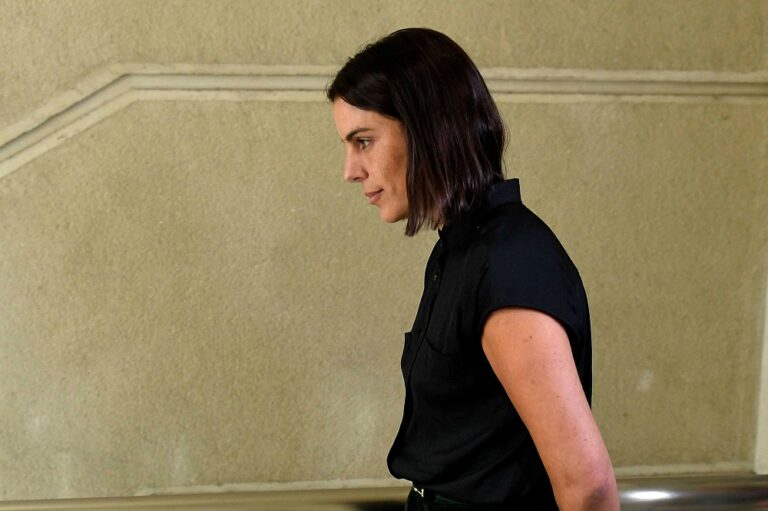 Corte Suprema rechaza recurso de Maite Orsini y ratifica su expulsión de Bomberos por inasistencia reiterada