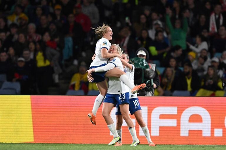 Inglaterra vence a Colombia por 2-1 y avanza a semifinales del Mundial
