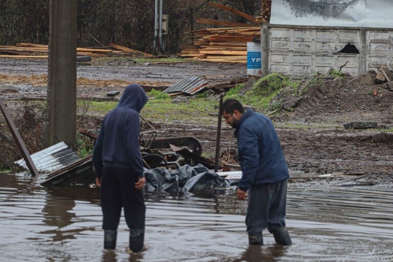 Sistema frontal: Evacuaciones por amenazas de desbordes marcan una nueva jornada de precipitaciones