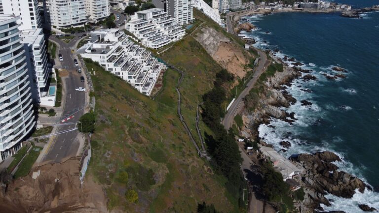 Socavón en Viña del Mar: MOP inició proceso de licitación para reparar falla del colector