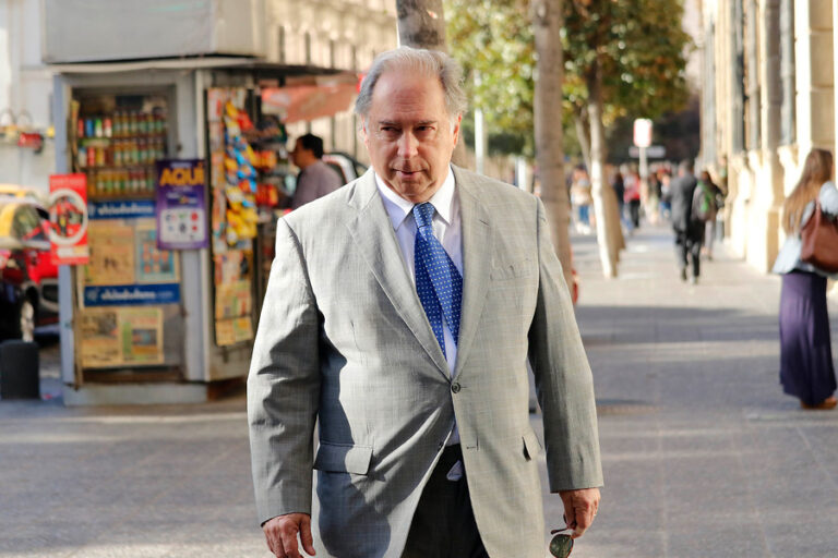 Elecciones en EE.UU.: Tras triunfo de Donald Trump diputados UDI piden la salida del embajador Juan Gabriel Valdés