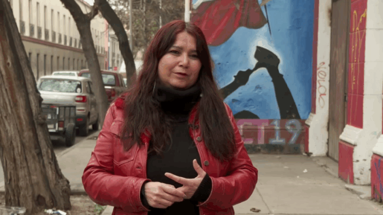 Concejala de Santiago acusa falta de diálogo ante renombre de calles: 