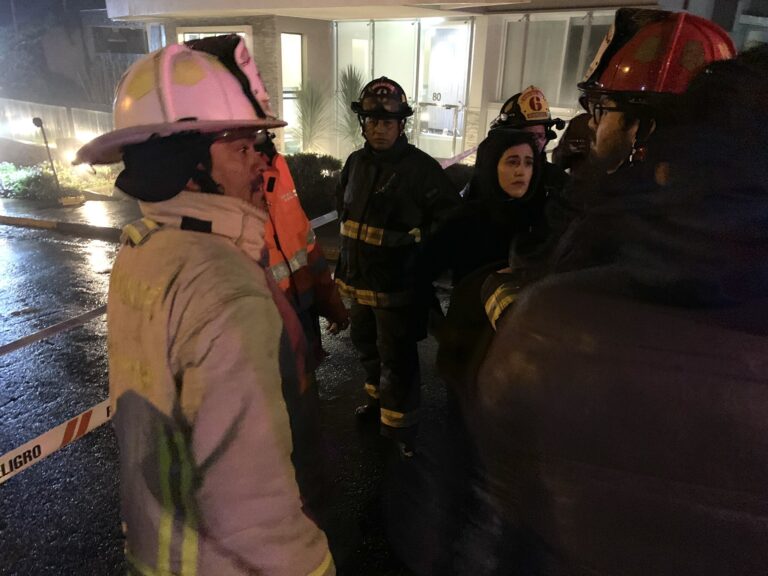 Residentes de edificio en Viña del Mar debieron evacuar tras colapso de muro de contención