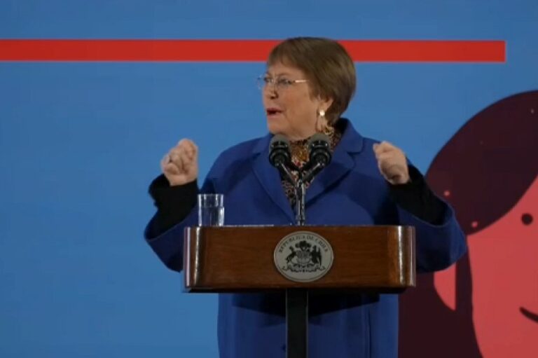 “¡Queremos acuerdo nacional!”: Bachelet respalda al Gobierno por reforma de pensiones y emplaza a los partidos