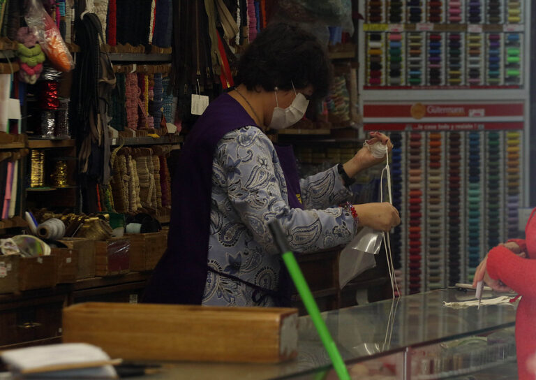 Columna de Carolina Abuauad: Mujeres, empleo y brechas