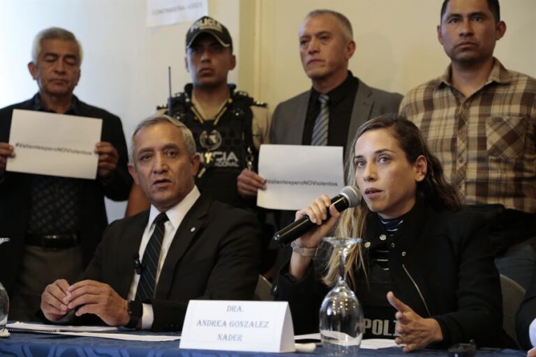 Anuncian que Andrea González Náder reemplazará a Fernando Villavicencio en las elecciones de Ecuador