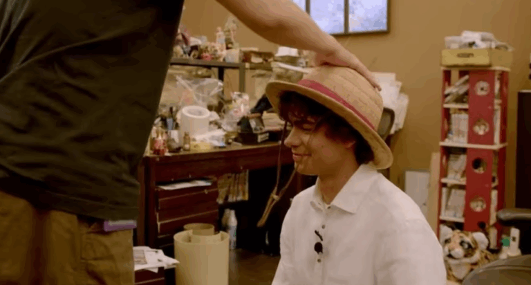 Eiichiro Oda sostiene emotivo encuentro con Iñaki Godoy, actor que interpreta a Luffy en el live action de 