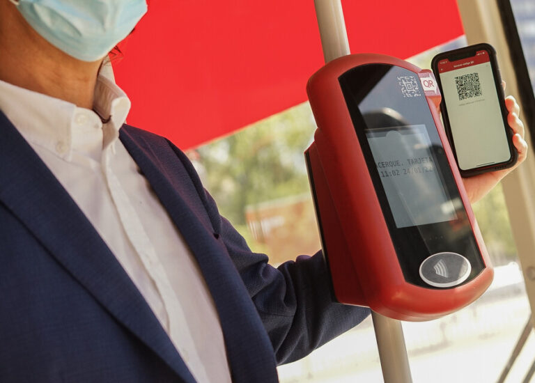 Monto máximo mensual: Cómo funciona el beneficio que permitirá viajar gratis al traspasar los $38 mil