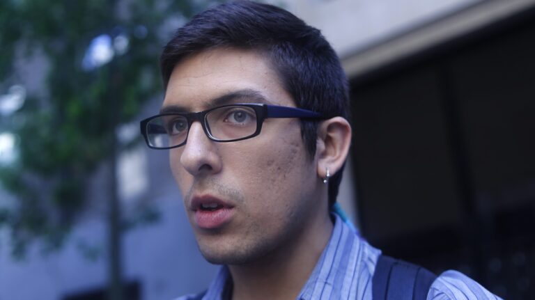 Una pizarra, plumones y un borrador: Frenan solicitud de Daniel Andrade para realizar lecciones a reclusos en Antofagasta