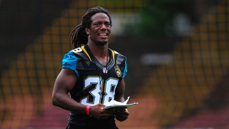 Exjugador de la NFL está desaparecido tras conocerse el homicidio de su mamá