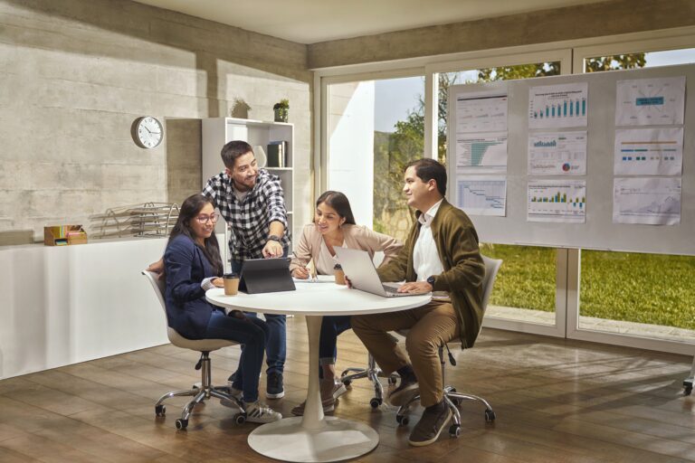 Feria laboral más grande de Latinoamérica ofrecerá más de 3 mil empleos para jóvenes: ¿Cómo participar?