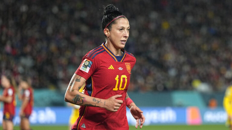Jenni Hermoso apunta contra la Federación Española tras la no convocatoria: 