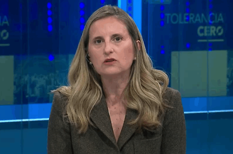 Paula Escobar y reacción de Republicanos a críticas al proceso constituyente: 