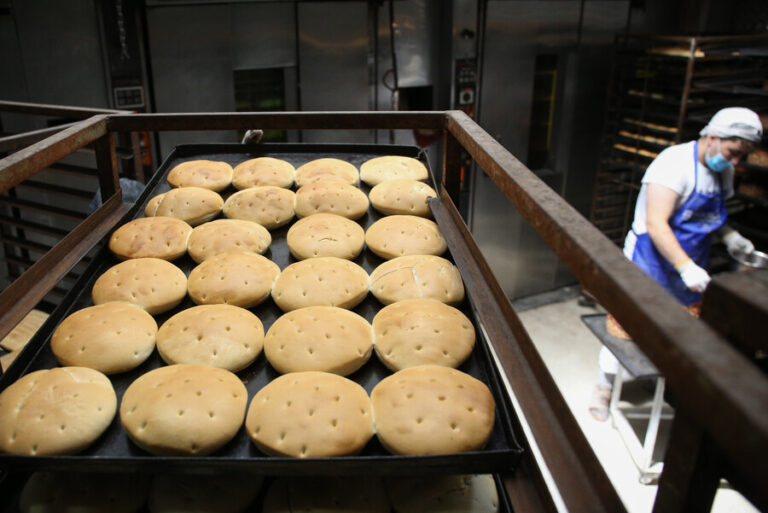 Marcel descartó eventual subsidio al pan: 