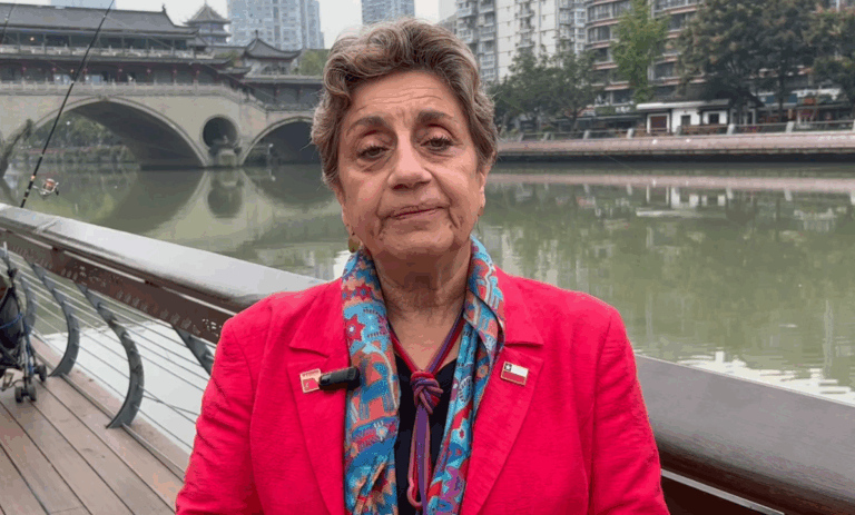 Ministra López en gira por China: 