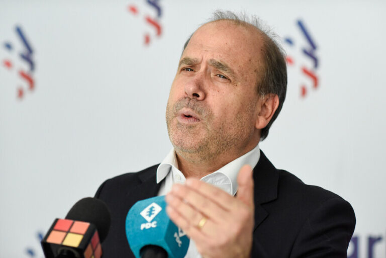 Presidente de la DC anunció su voto 