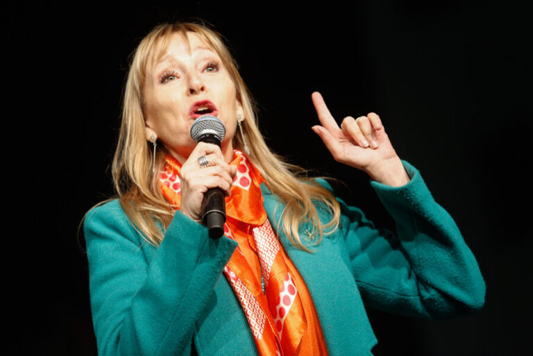 Gazmuri negó presunto mal uso de recursos de Fundación Daya: Acusó 