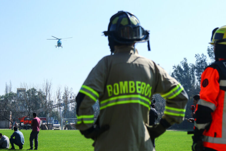 Gobierno se comprometió a revisar presupuesto para Bomberos