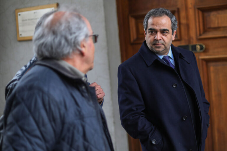 “Se ha extremado la doctrina de Jaime Guzmán”: Parlamentarios oficialistas piden definición al centro político de cara al plebiscito